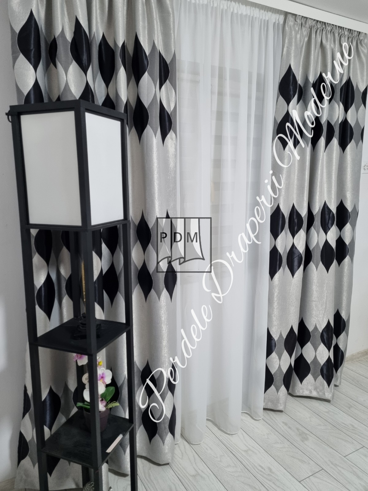 Draperie Blackout,gri/negru, romburi imagine 4