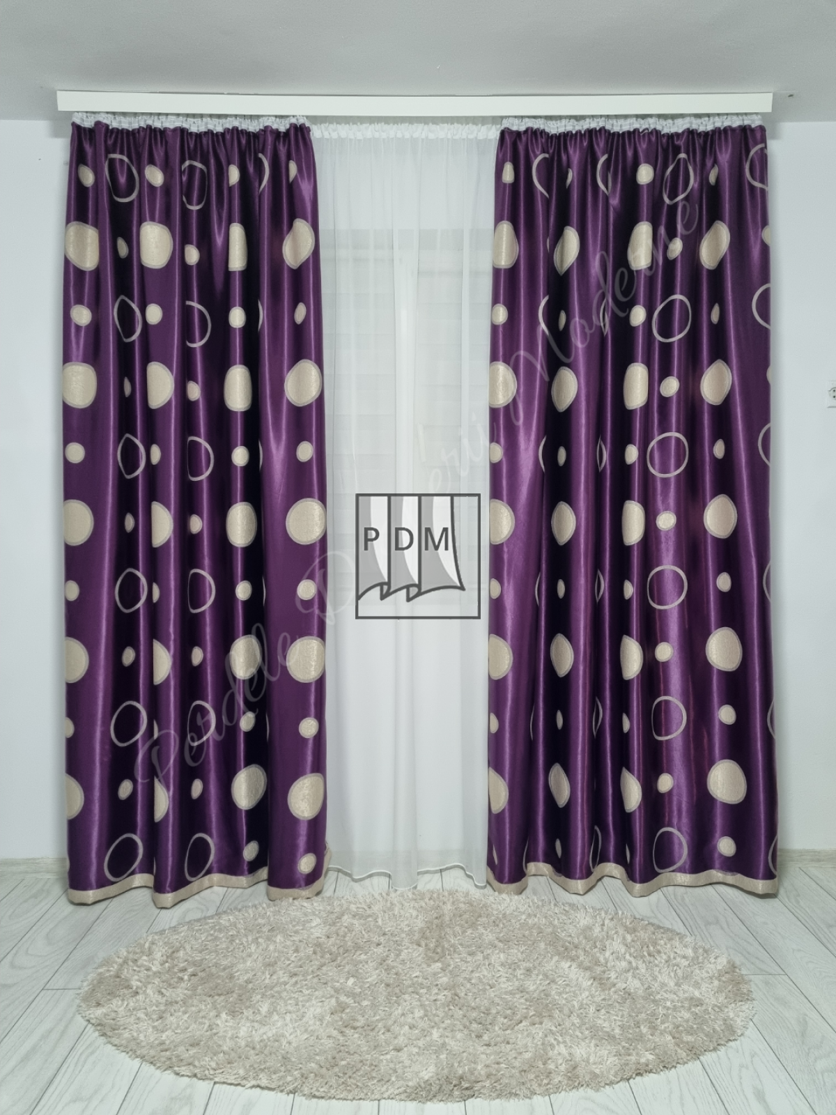 poze Draperie Blackout mov,buline crem