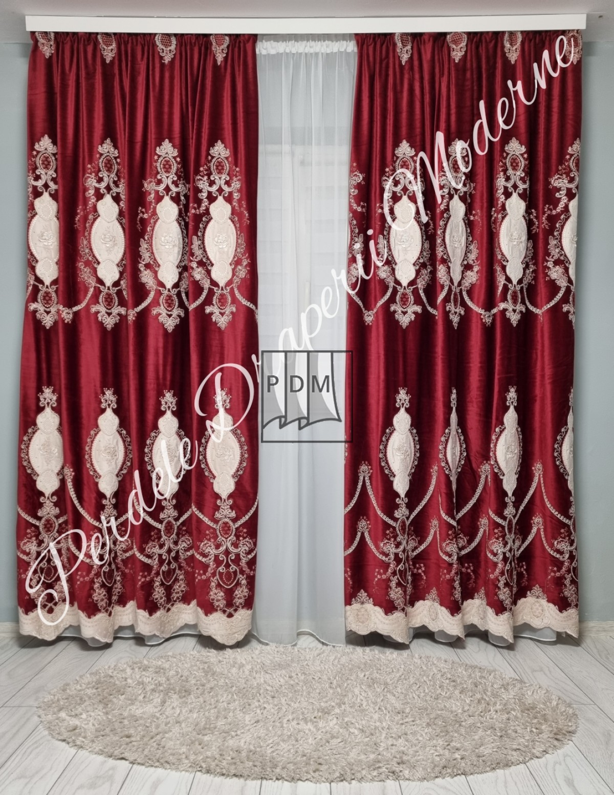 poze Draperie catifea,gama lux, grena