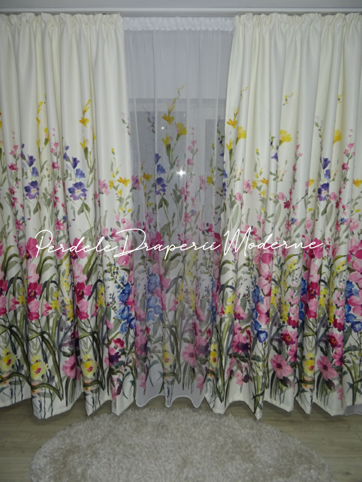 Draperie saten,imprimeu floral roz imagine 3     