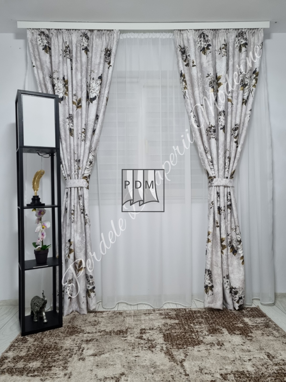 Draperie saten,trandafiri gri imagine 2
