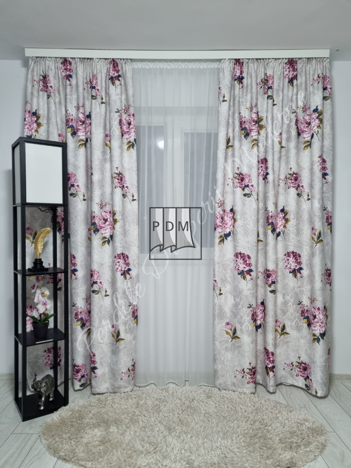 Draperie saten,trandafiri roz imagine 1