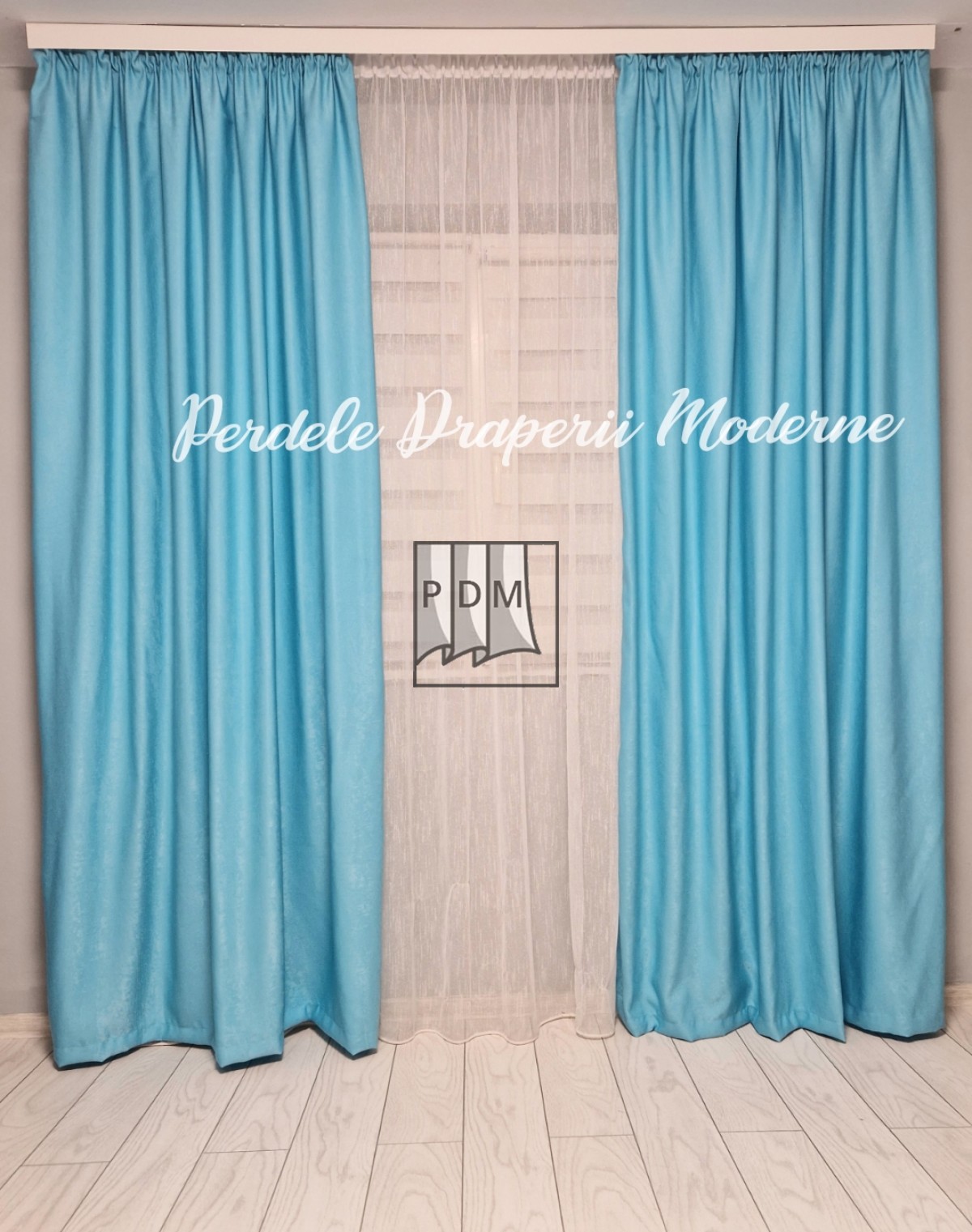 poze Draperie soft, turcoaz deschis