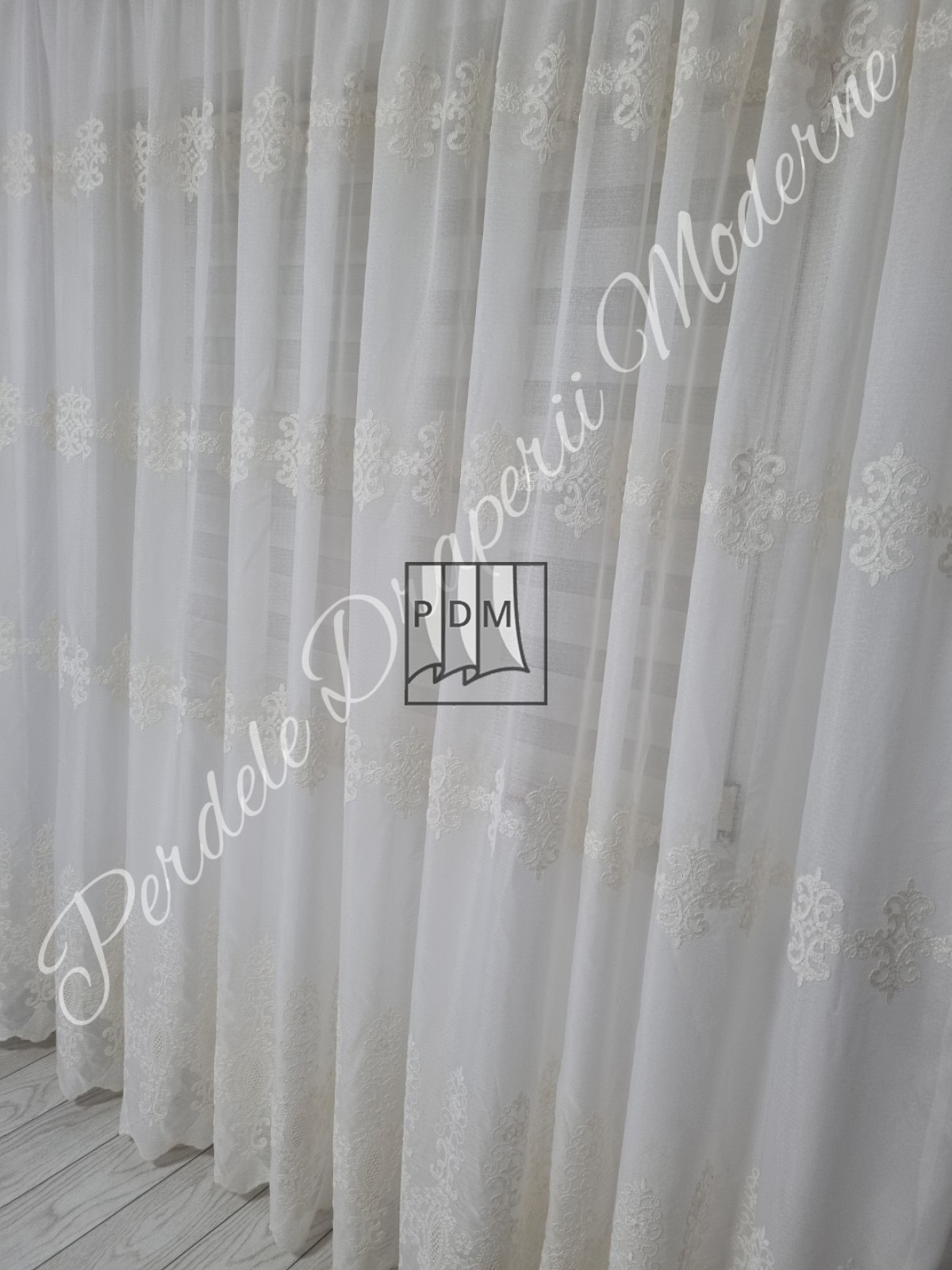 Perdea in cristal,crem imagine 3     