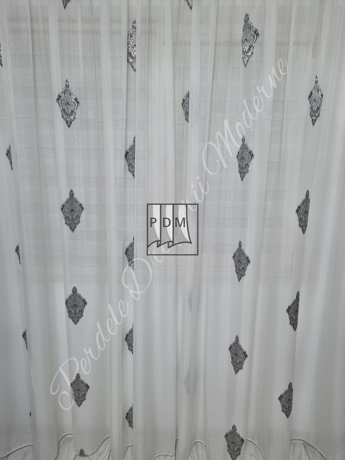 Perdea in cristal,model baroc,gri imagine 4
