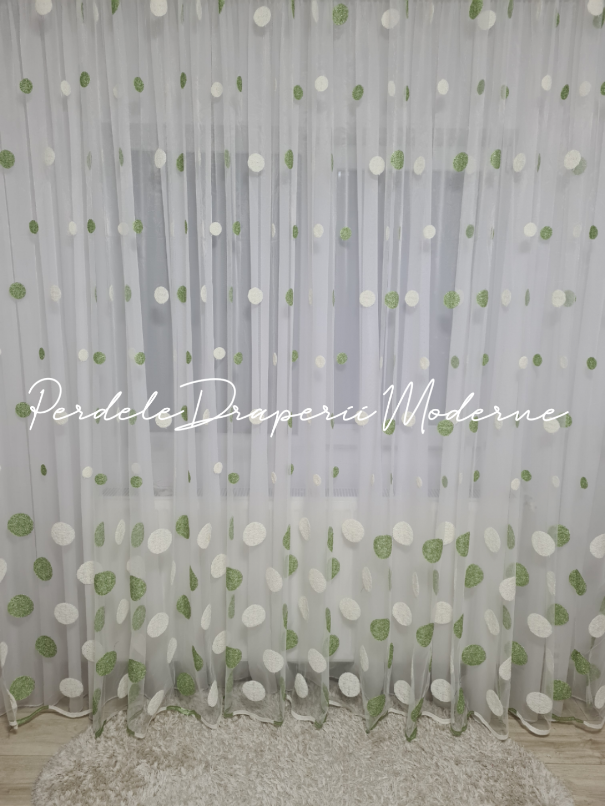 Perdea tulle brodat,buline alb-verde imagine 1