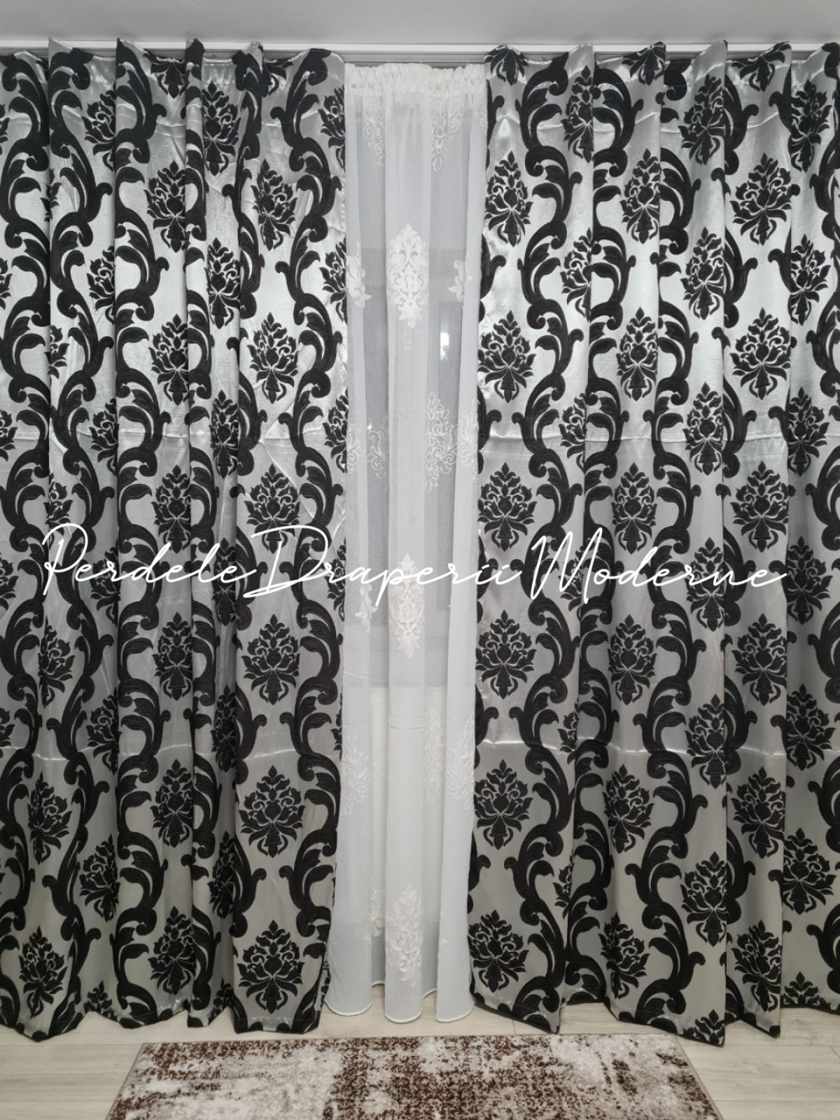 Set baroc alb/tafta imagine 2