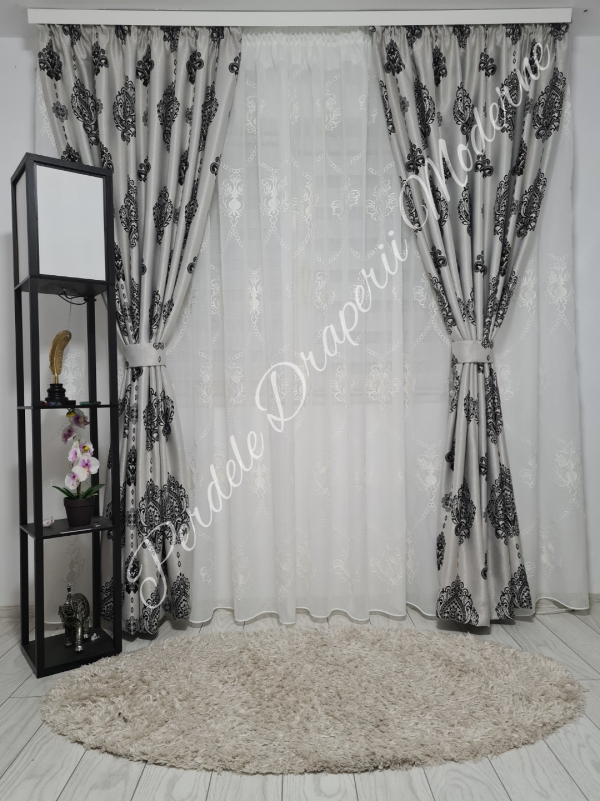 poze Set baroc ivoire,lantisor