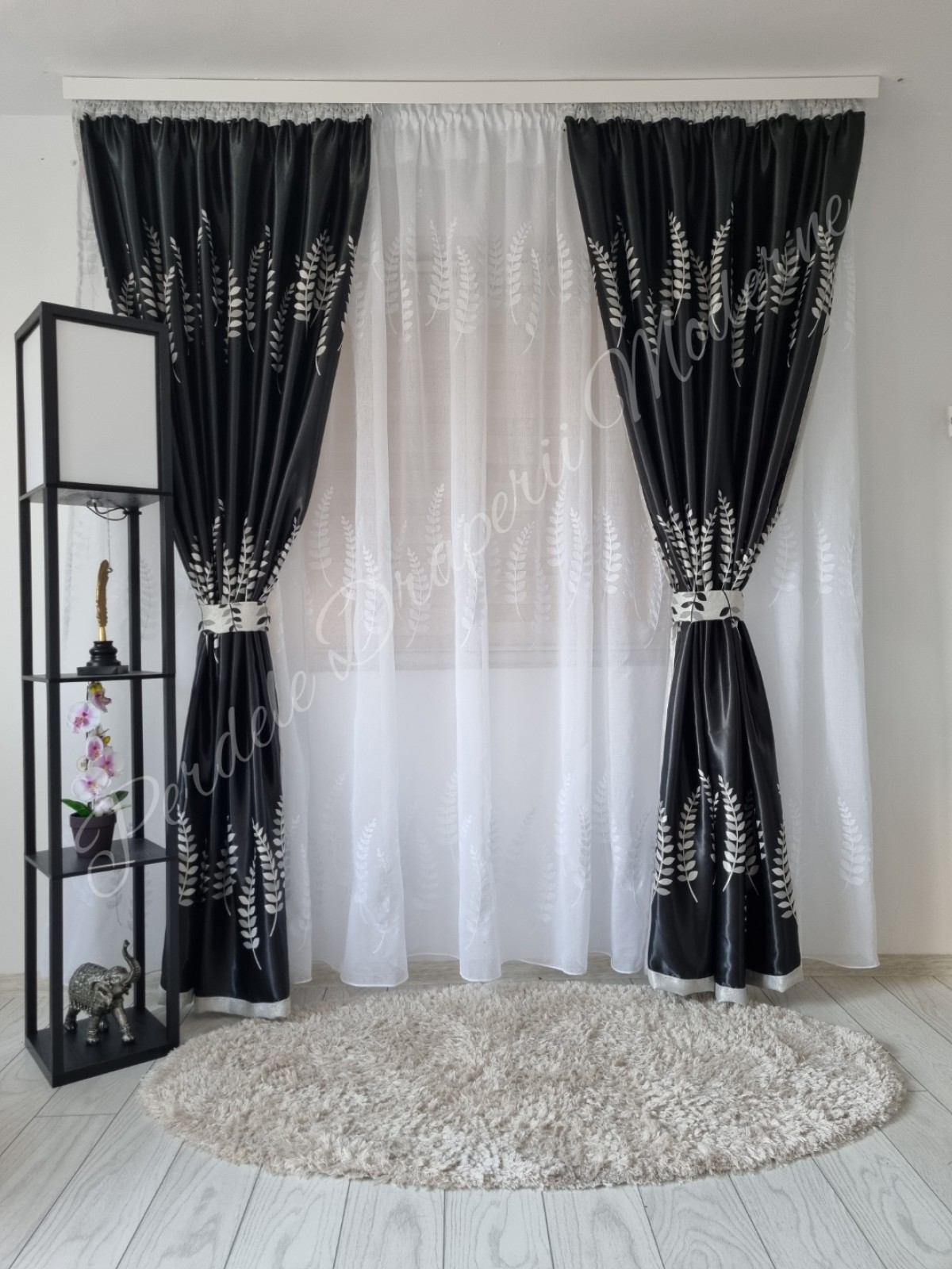 poze Set crenguțe negru,blackout
